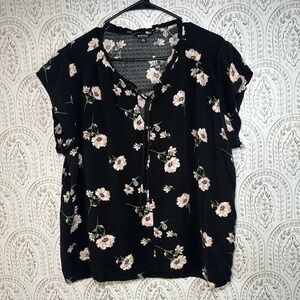 Buffalo David Bitton Women's Blouse Size XXL Black Floral Short Sleeve Soft